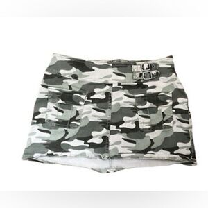 Hollister NWT Y2K camo mini skirt zip back size large